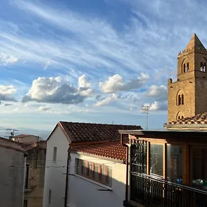 Nel Cortile Cefalú